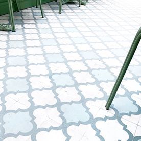 Fliesenlegermeister Helge Östreich in Stockelsdorf/Lübeck, Team, Qualifiziert, engagierte Mitarbeiter, langjährige Erfahrungen, Keramikplatten, Wandplatten, Bodenplatten, Bauplatten, Natursteinarbeiten, Mosaikarbeiten, Reparaturarbeiten, Außentreppen, Balkone, Terrassen, Östreich Sohn, Rensefelder Weg 2F, 23617 Stockelsdorf